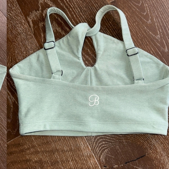 Bombshell Soft Aloe Activewear Set - Picture 3 of 4